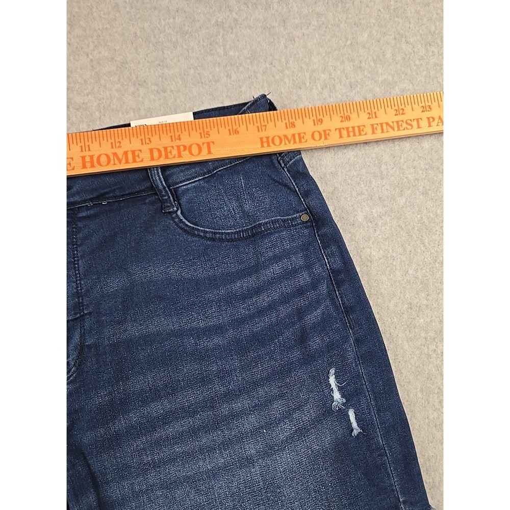 Nine West Womens Size 16 Denim Cut Off Distressed Jean Shorts Dark Blue NWT - Picture 5 of 7